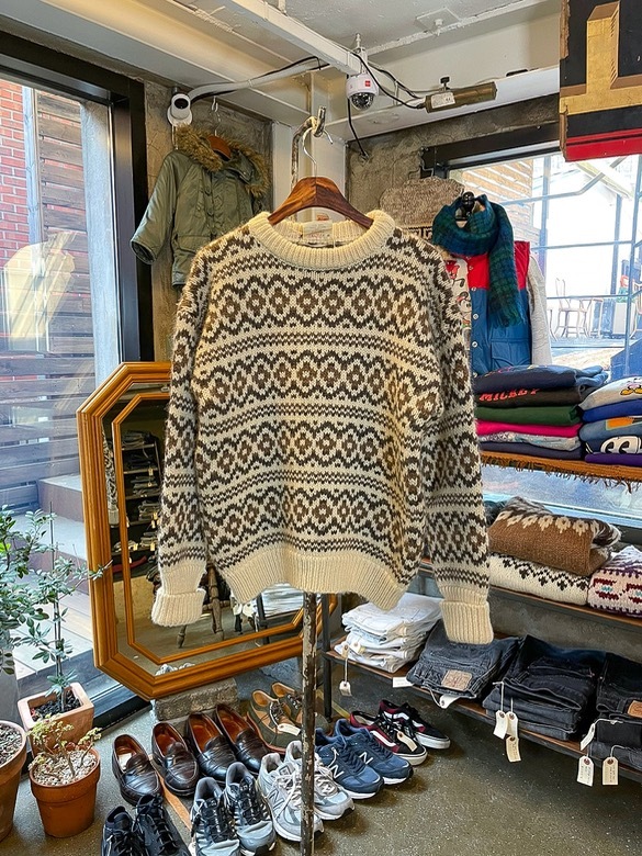 PURE WOOL IRELAND MADE NORDIC KNIT